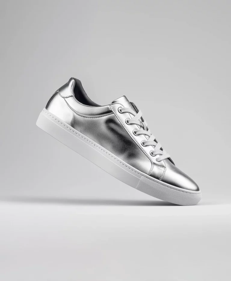 metallic_sneaker